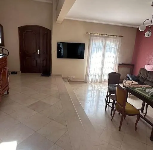 Maison 250M2 4Chambre