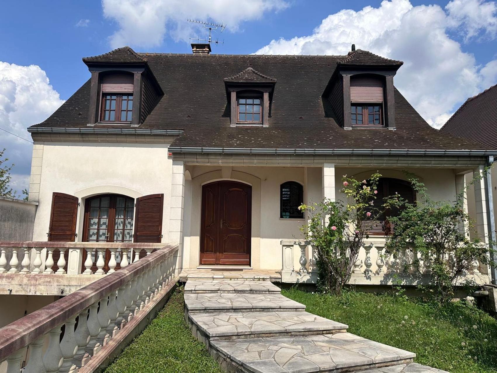 Maison 250m2 4chambre Villa *